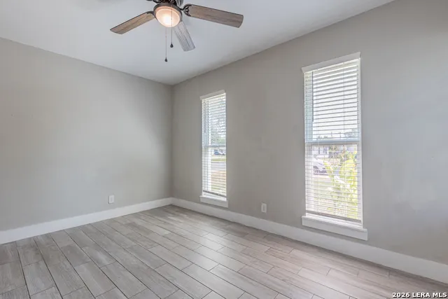 1423 Northglen San Antonio, TX 78227