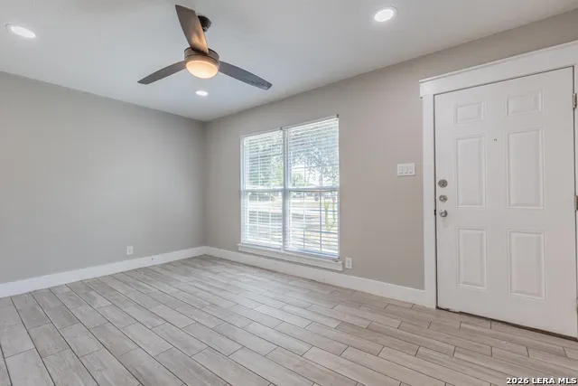 1423 Northglen San Antonio, TX 78227