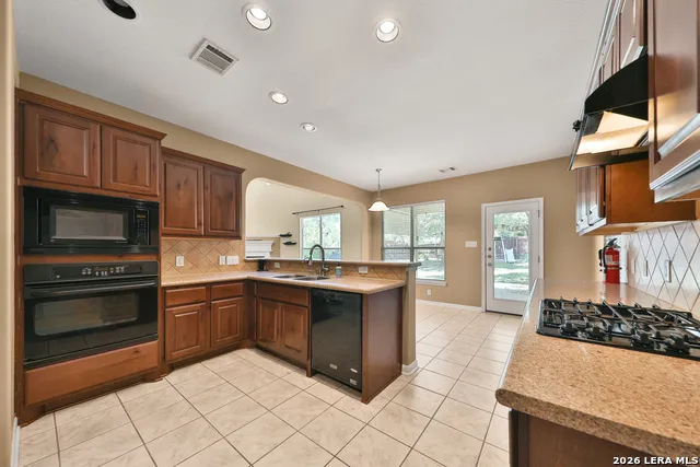 9019 RIO SEDONA DM Helotes, TX 78023
