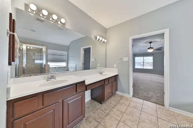 9019 RIO SEDONA DM Helotes, TX 78023
