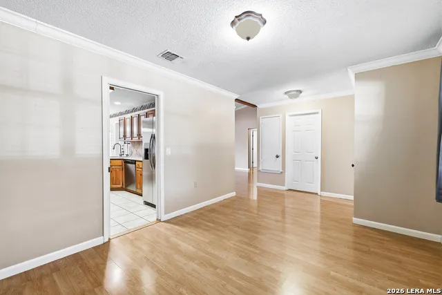 8411 Aristotle Universal City, TX 78148