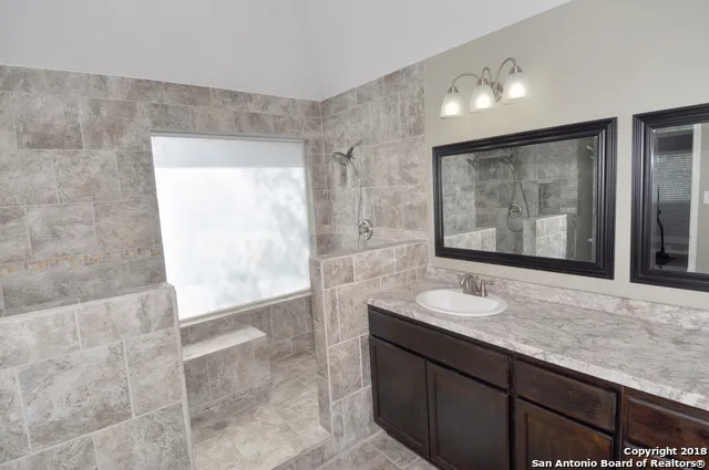 12427 Hart Cliff San Antonio, TX 78249