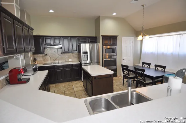 12427 Hart Cliff San Antonio, TX 78249