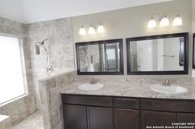 12427 Hart Cliff San Antonio, TX 78249