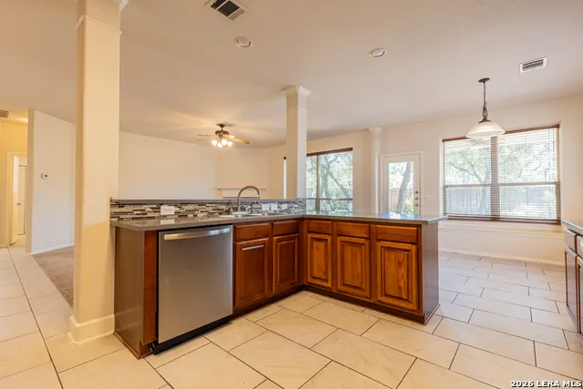 1303 ALPINE POND San Antonio, TX 78260