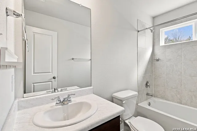 9950 Spotted Rose San Antonio, TX 78254