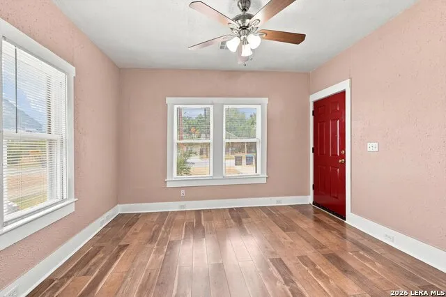 506 E WHITTIER ST San Antonio, TX 78210