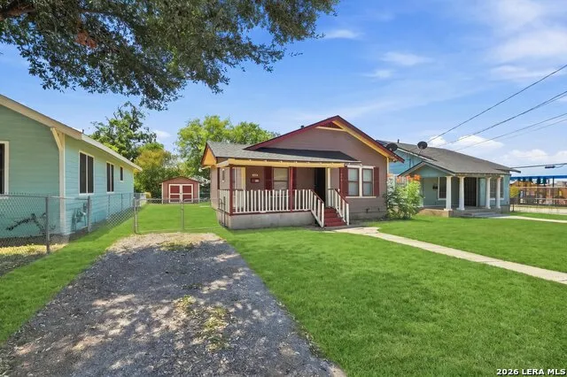 506 E WHITTIER ST San Antonio, TX 78210