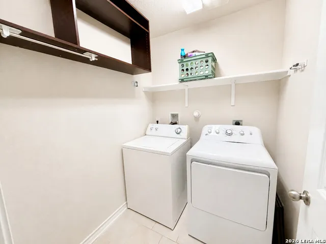 6711 Hoffman Plain San Antonio, TX 78252