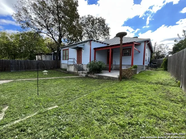 1011 Dawson St San Antonio, TX 78202