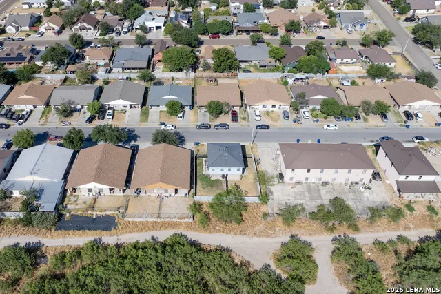 214 Allen Dr Unit B Laredo, TX 78045