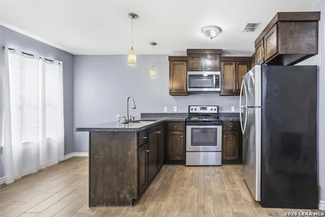 214 Allen Dr Unit B Laredo, TX 78045