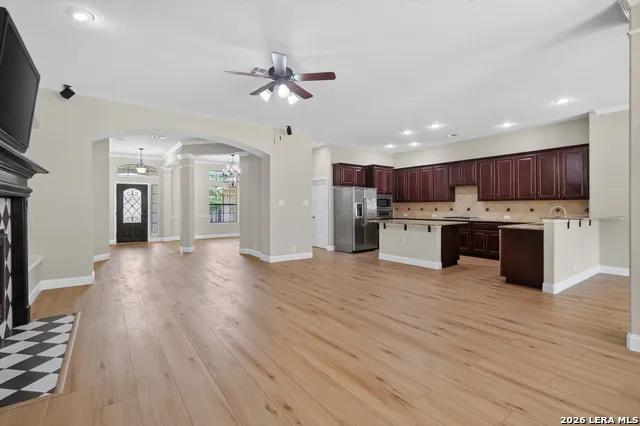 18910 Honey Mesquite San Antonio, TX 78258