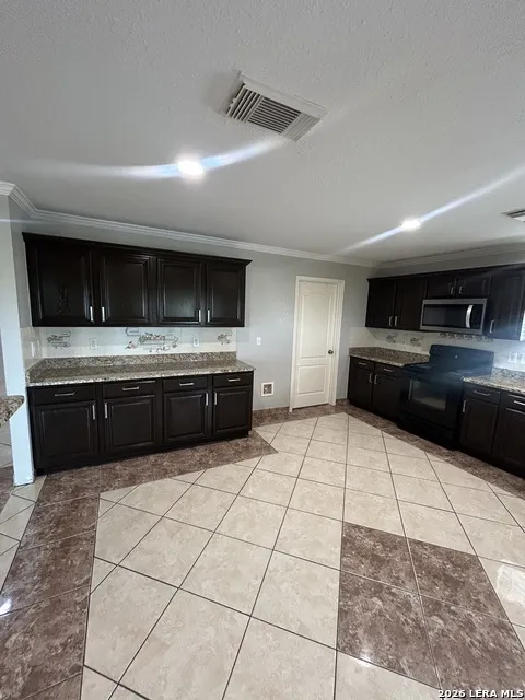 14606 Mountainside San Antonio, TX 78233