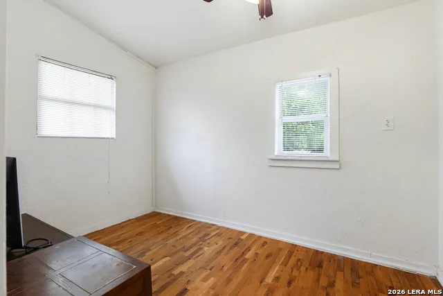 1025 W Craig Pl Unit 4 San Antonio, TX 78201