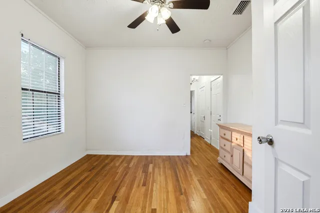 1025 W Craig Pl Unit 4 San Antonio, TX 78201
