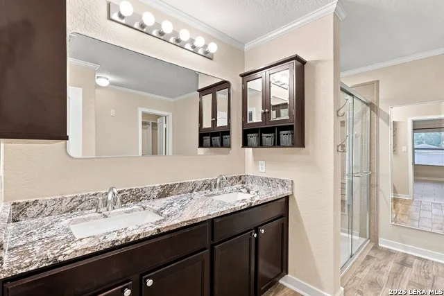 5122 Blue Ivy Bulverde, TX 78163