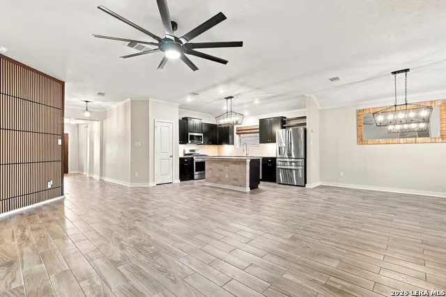 5122 Blue Ivy Bulverde, TX 78163