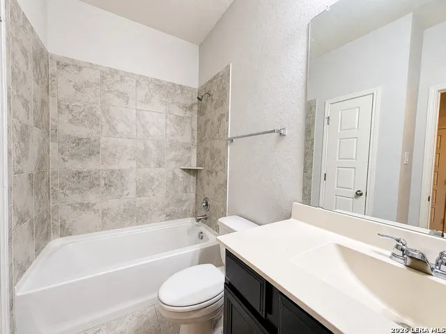 11515 Bakersfield Pass San Antonio, TX 78245