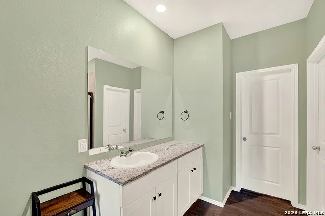 4347 Lake Ritter St Hedwig, TX 78152