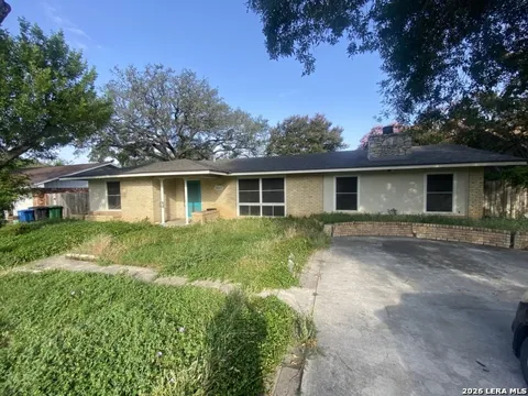 9811 CAROLWOOD DR