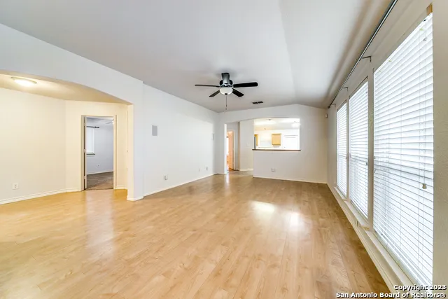 742 Sycamore Moon San Antonio, TX 78216