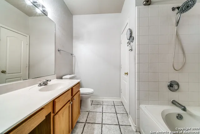 742 Sycamore Moon San Antonio, TX 78216