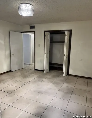 707 W Malone San Antonio, TX 78225