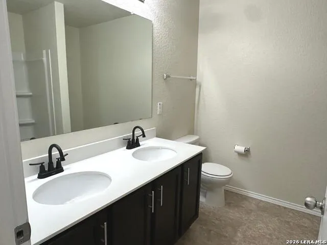 24251 Invitation Oak San Antonio, TX 78261