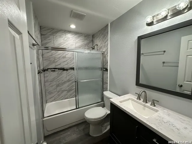 1619 Nolan Unit B San Antonio, TX 78202