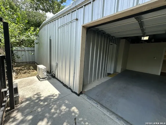 1619 Nolan Unit B San Antonio, TX 78202