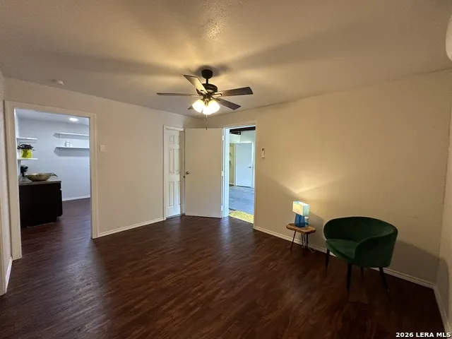 1619 Nolan Unit B San Antonio, TX 78202