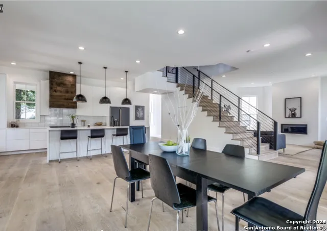 630 E CARSON ST San Antonio, TX 78208