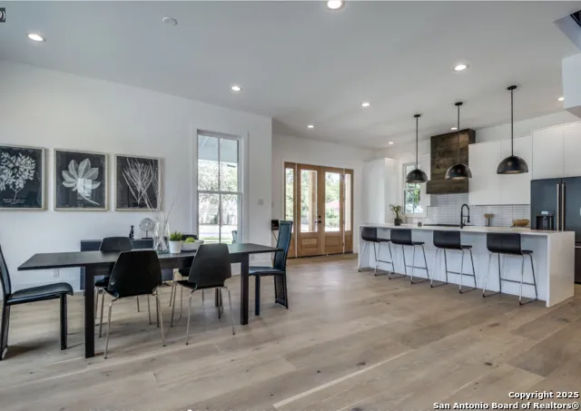 630 E CARSON ST San Antonio, TX 78208