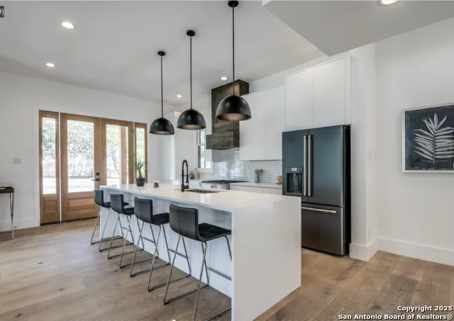 630 E CARSON ST San Antonio, TX 78208