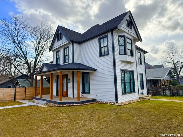 630 E CARSON ST San Antonio, TX 78208