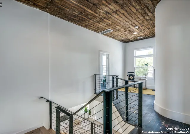 630 E CARSON ST San Antonio, TX 78208
