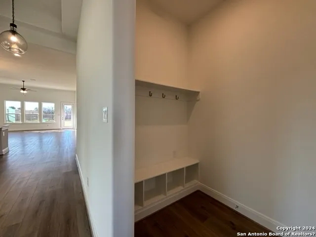 152 W Magnolia Circle La Vernia, TX 78121