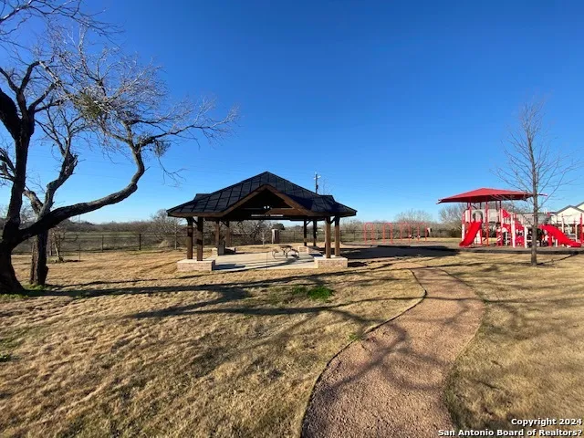 152 W Magnolia Circle La Vernia, TX 78121