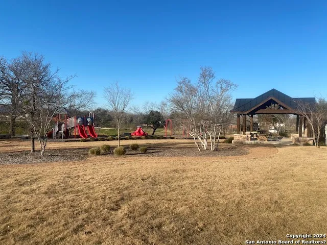 152 W Magnolia Circle La Vernia, TX 78121