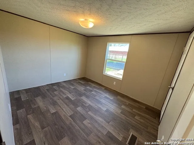 18480 LEAL RD San Antonio, TX 78221