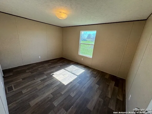 18480 LEAL RD San Antonio, TX 78221