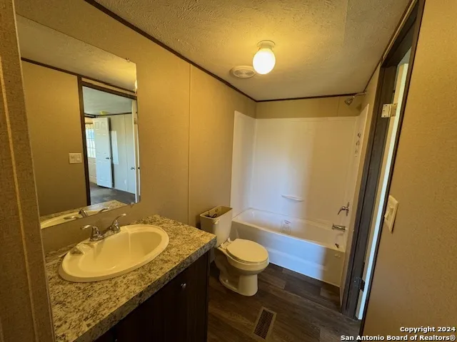 18480 LEAL RD San Antonio, TX 78221