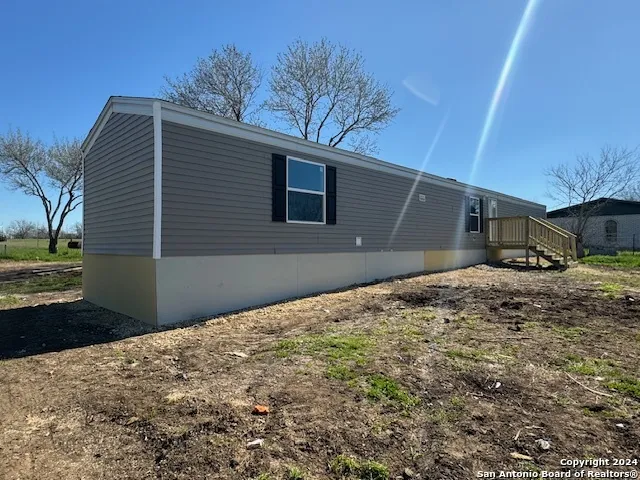 18480 LEAL RD San Antonio, TX 78221