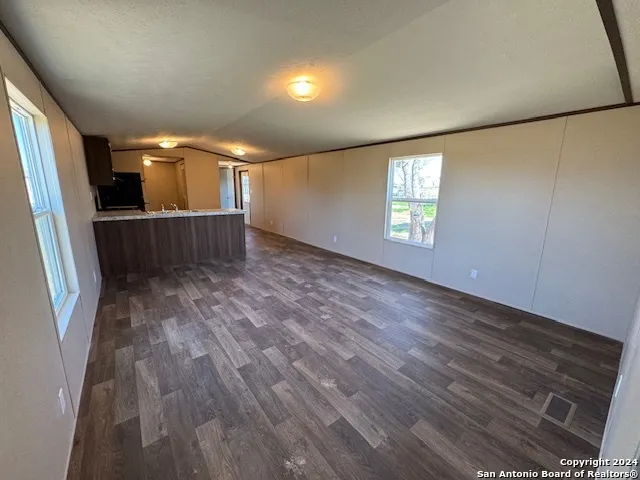 18480 LEAL RD San Antonio, TX 78221