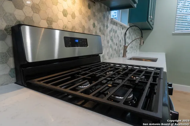 114 Glenwood Ct Unit 2 San Antonio, TX 78210