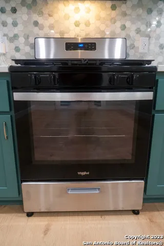 114 Glenwood Ct Unit 2 San Antonio, TX 78210