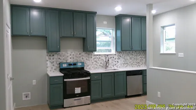 114 Glenwood Ct Unit 2 San Antonio, TX 78210