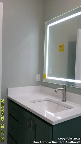 114 Glenwood Ct Unit 2 San Antonio, TX 78210