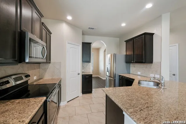 212 CAMPFIRE WAY Cibolo, TX 78108
